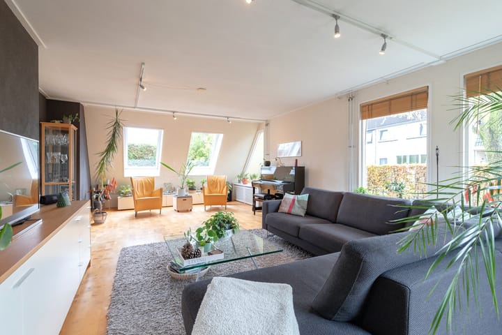 Photo 30 of Dotterbloem 1