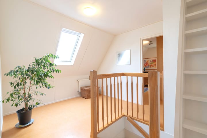 Photo 42 of Dotterbloem 1