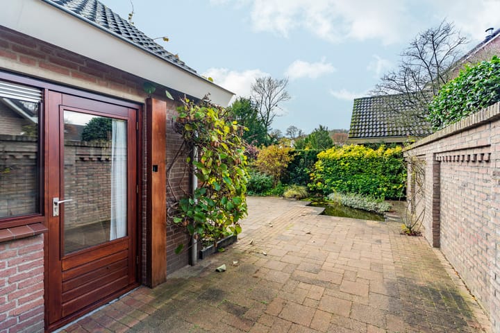 Foto 31 van Roemer Visscherstraat 1