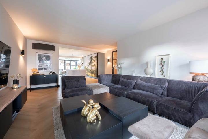 Photo 8 of Beatrixstraat 9