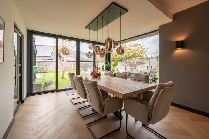 Photo 17 of Beatrixstraat 9