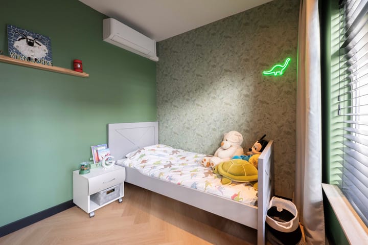 Photo 32 of Beatrixstraat 9