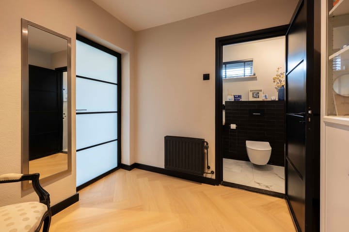 Photo 39 of Beatrixstraat 9