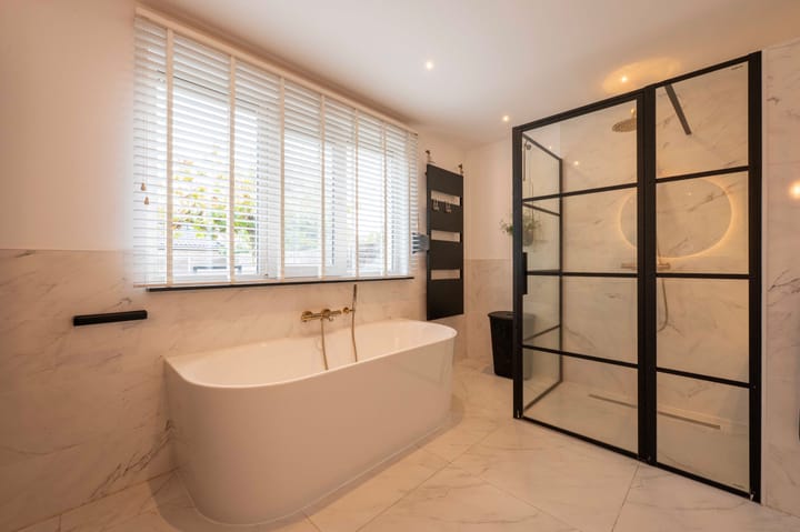 Photo 44 of Beatrixstraat 9