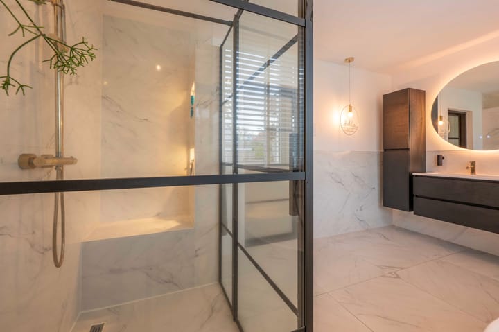 Photo 45 of Beatrixstraat 9