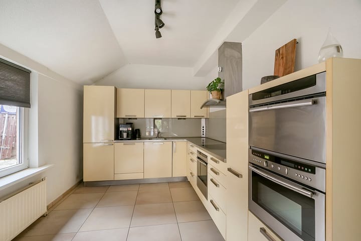 Photo 7 of Bessenmaat 20