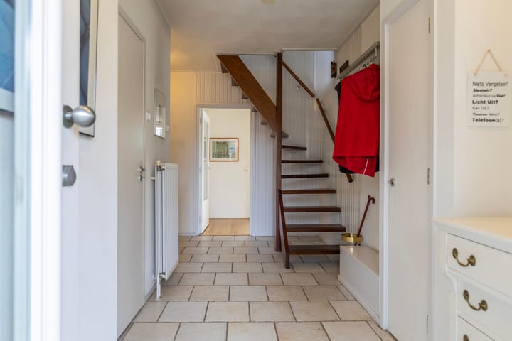 Photo 5 of Esdoornlaan 4