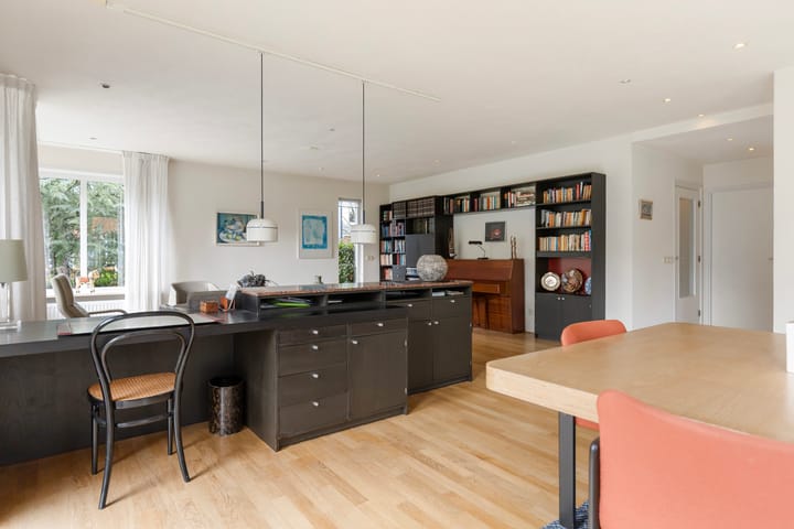 Photo 12 of Esdoornlaan 4