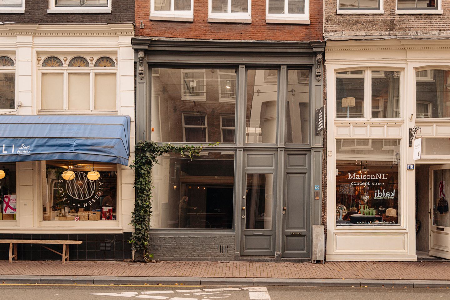 Bekijk foto 3 van Utrechtsestraat 120-H