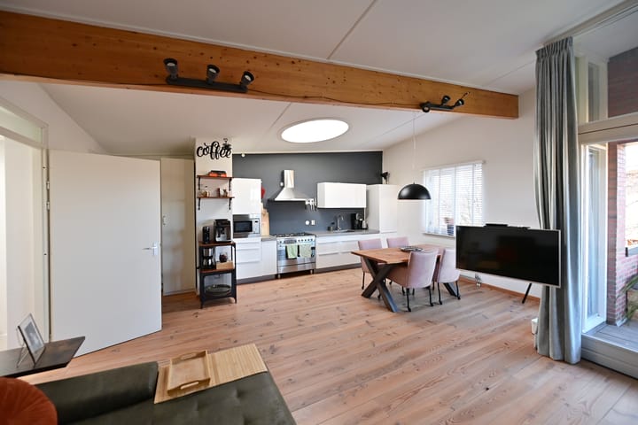 Photo 4 of Eksterstraat 1-C