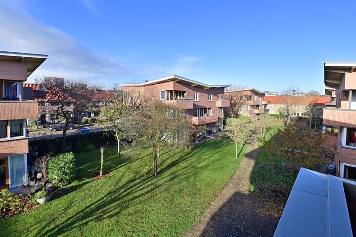 Photo 7 of Eksterstraat 1-C