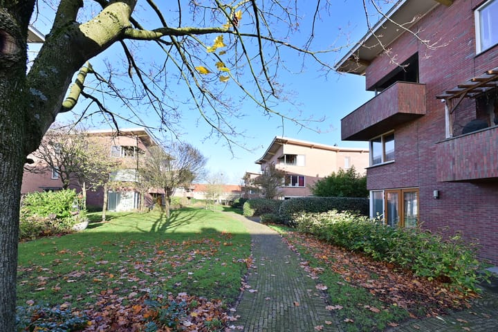 Photo 11 of Eksterstraat 1-C