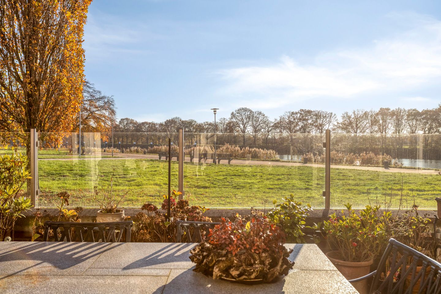 Foto 19 van Basalt 44