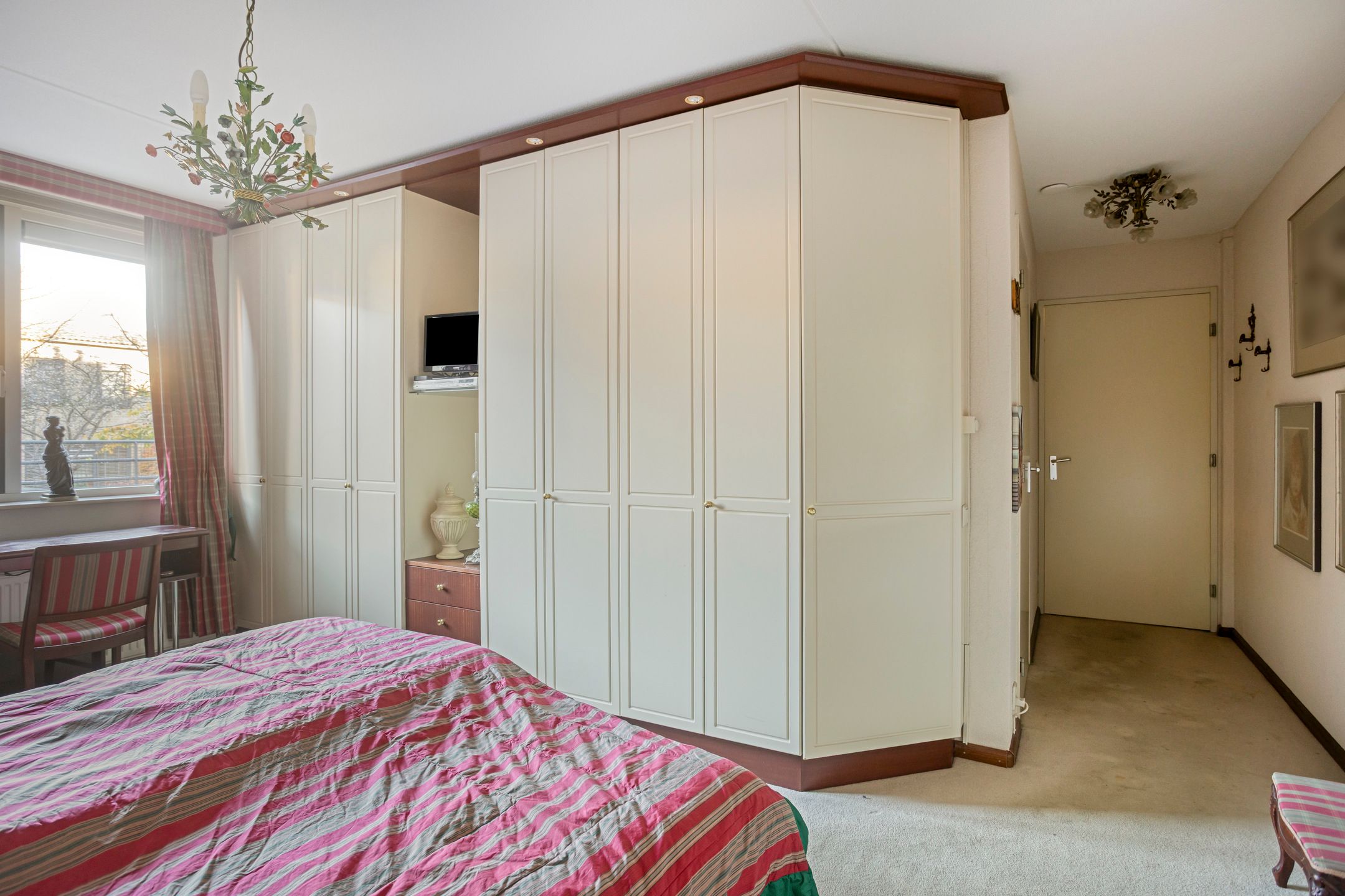 Foto 21 van Basalt 44