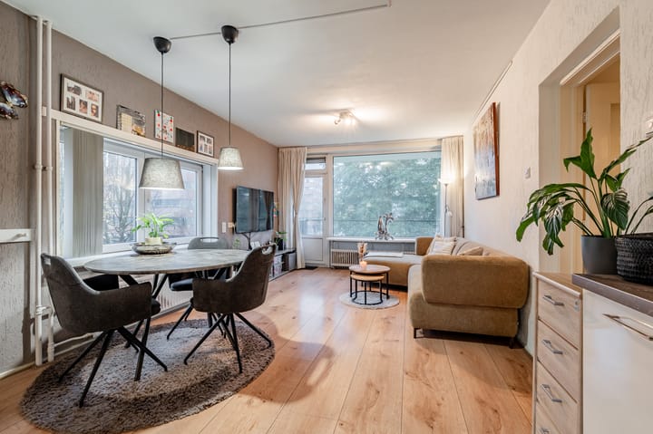 Foto 2 van Mr. G. Groen van Prinstererlaan 281