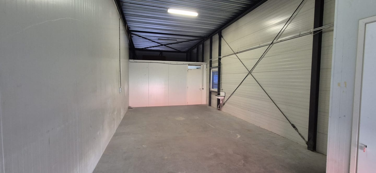 View photo 5 of Cuxhavenweg 3