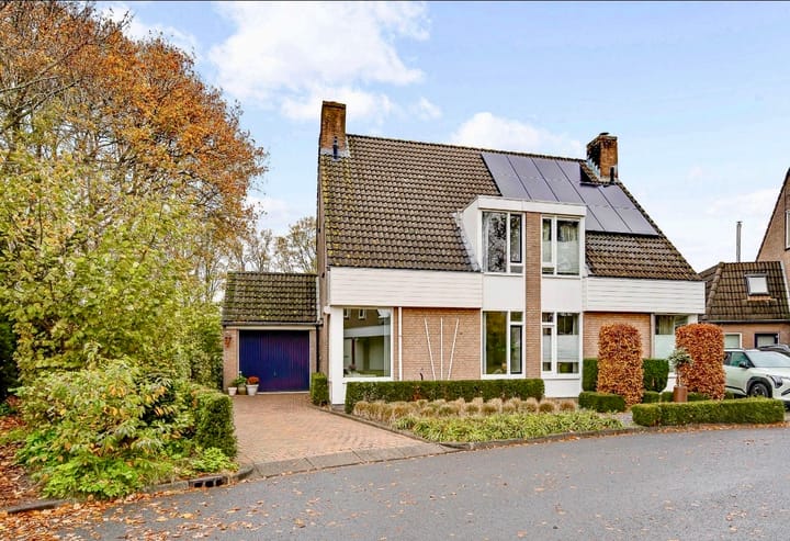 Foto 1 van Bruine Akkers 125