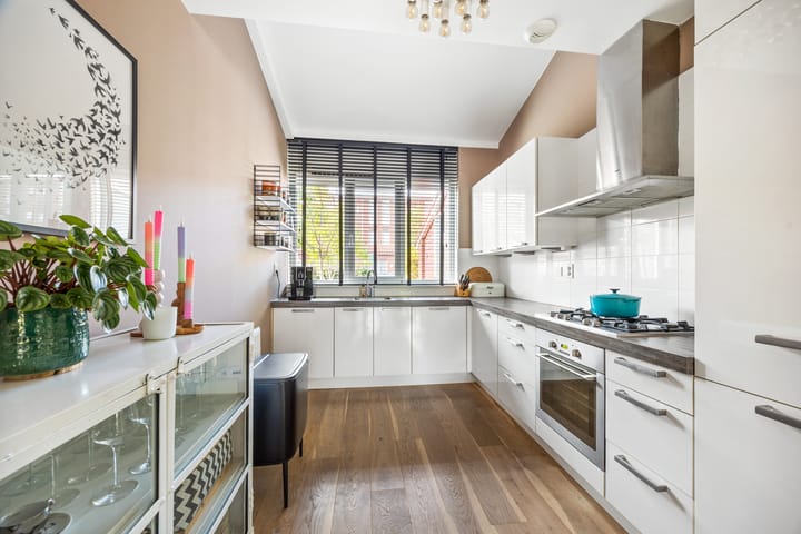 Photo 3 of Bellemeerstraat 25