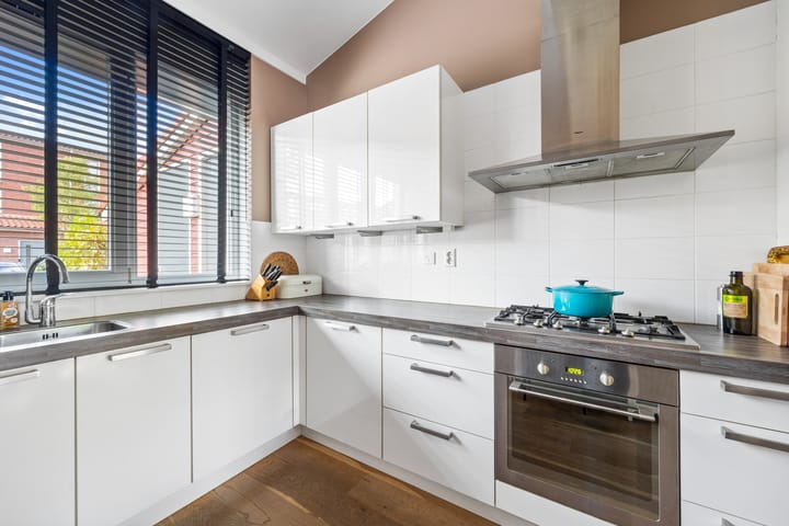 Photo 22 of Bellemeerstraat 25