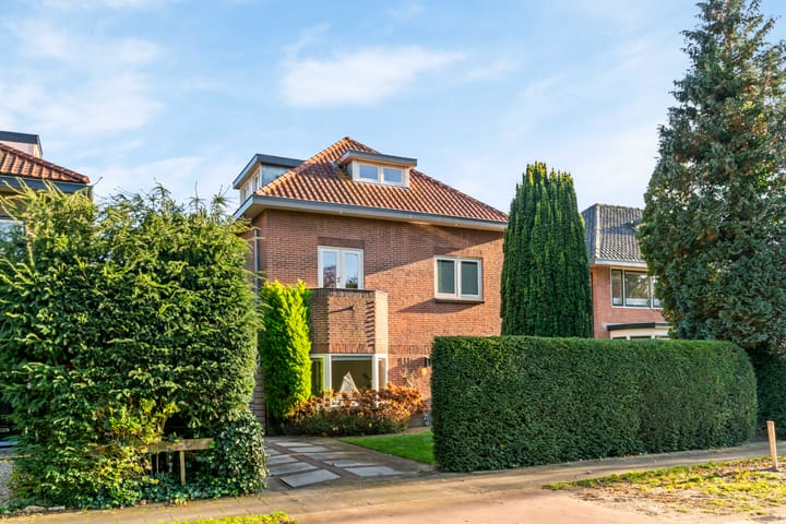 Photo 56 of Overboslaan 20