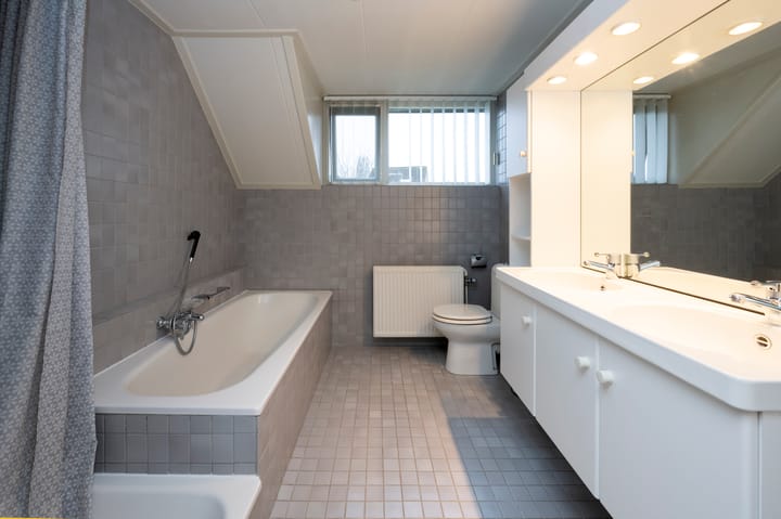 Photo 24 of Ringlaan 64