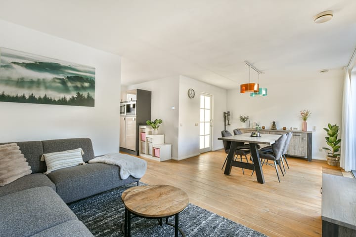 Foto 6 van Bernard Zweershof 22