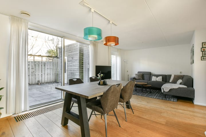 Foto 8 van Bernard Zweershof 22