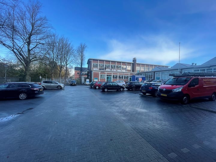 Photo 2 of Heinsiusstraat 65-P