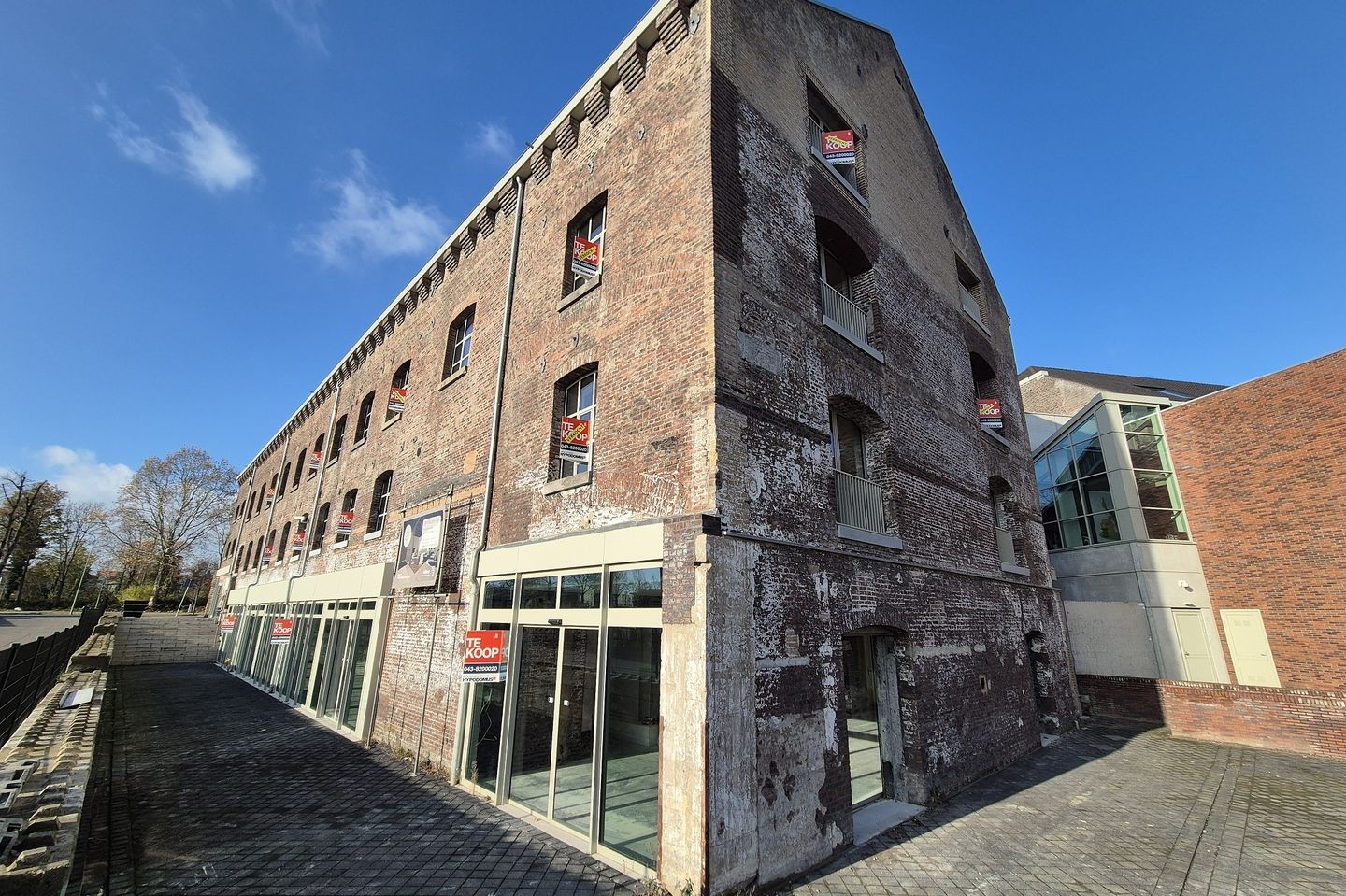 View photo 5 of Petrus Regoutplein 19