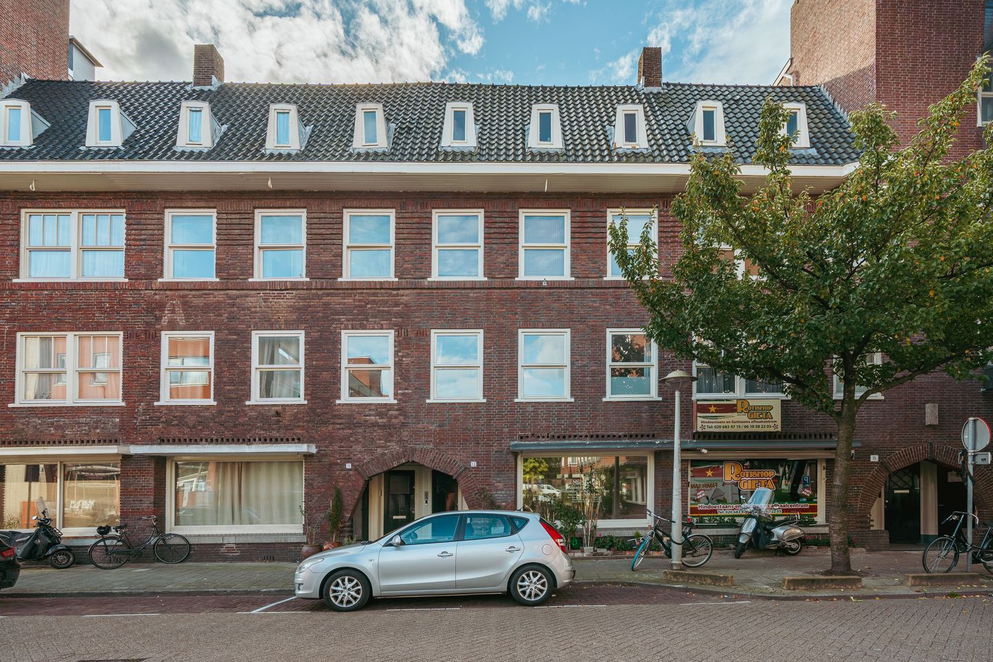 Bekijk foto 1 van Balboastraat 13-H