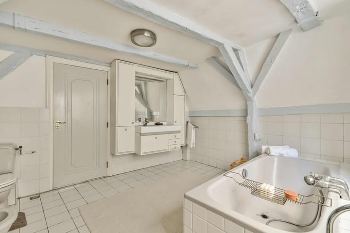 Photo 20 of Nieuwezijds Voorburgwal 45