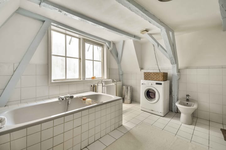 Photo 21 of Nieuwezijds Voorburgwal 45