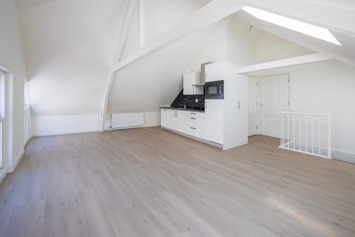 Photo 3 of Hogewoerd 103-C