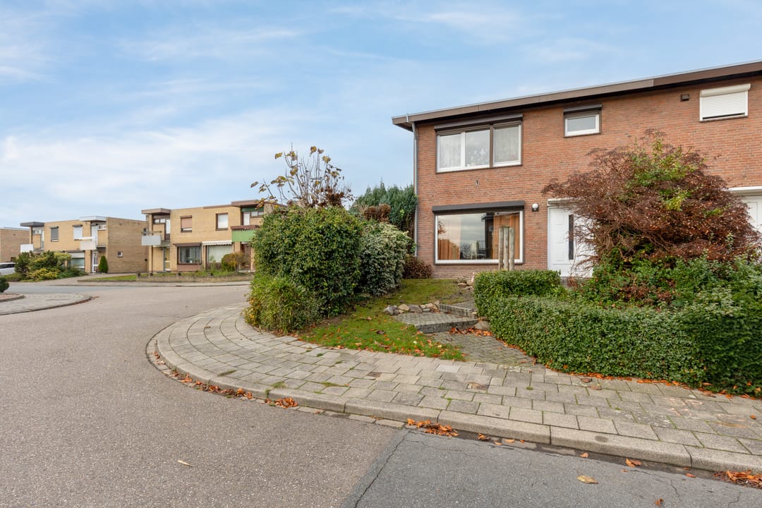 Photo 32 of Mentenlaan 28