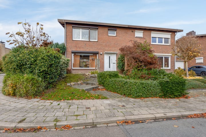 Foto 1 van Mentenlaan 28