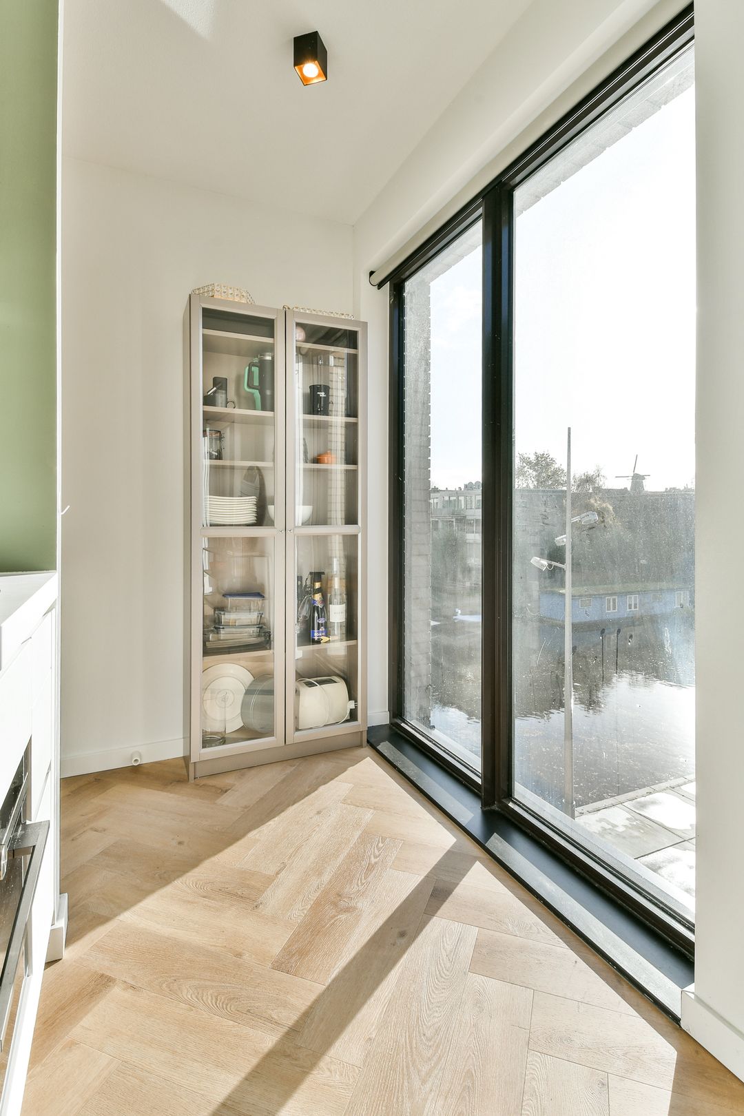 Foto 8 van Willem Parelstraat 184