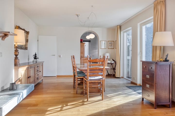 Photo 14 of Hofweg 6