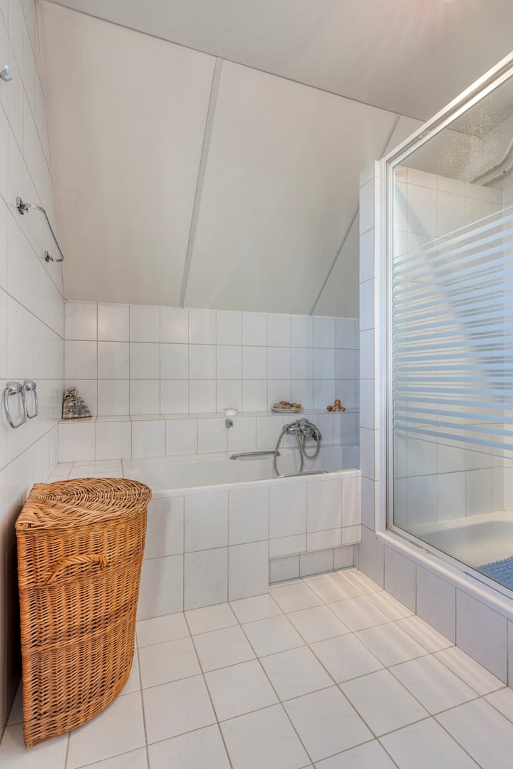 Photo 29 of Hofweg 6