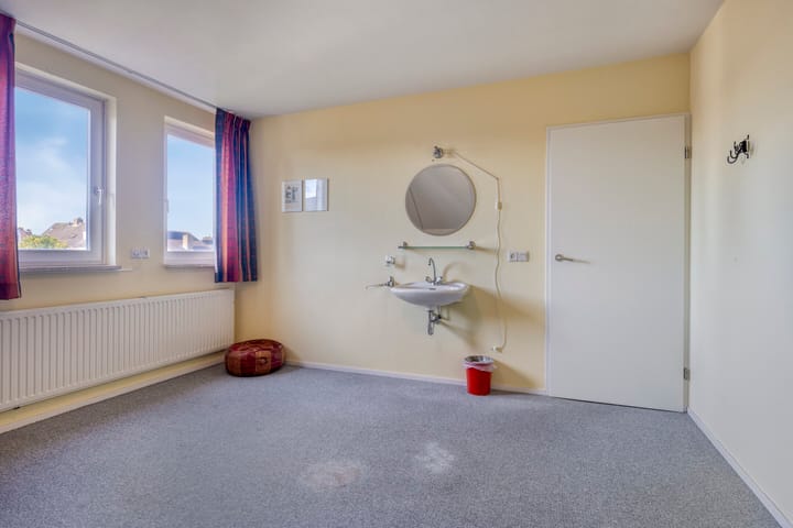 Photo 37 of Hofweg 6