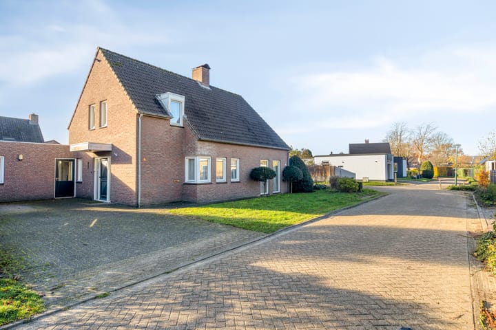 Photo 38 of Hofweg 6