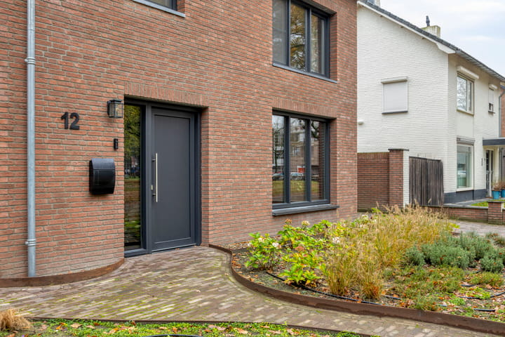 Photo 5 of Bernhardstraat 12
