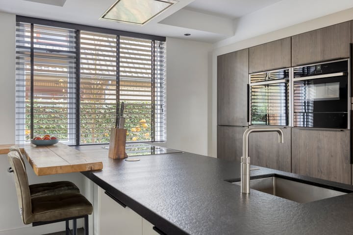 Photo 12 of Bernhardstraat 12