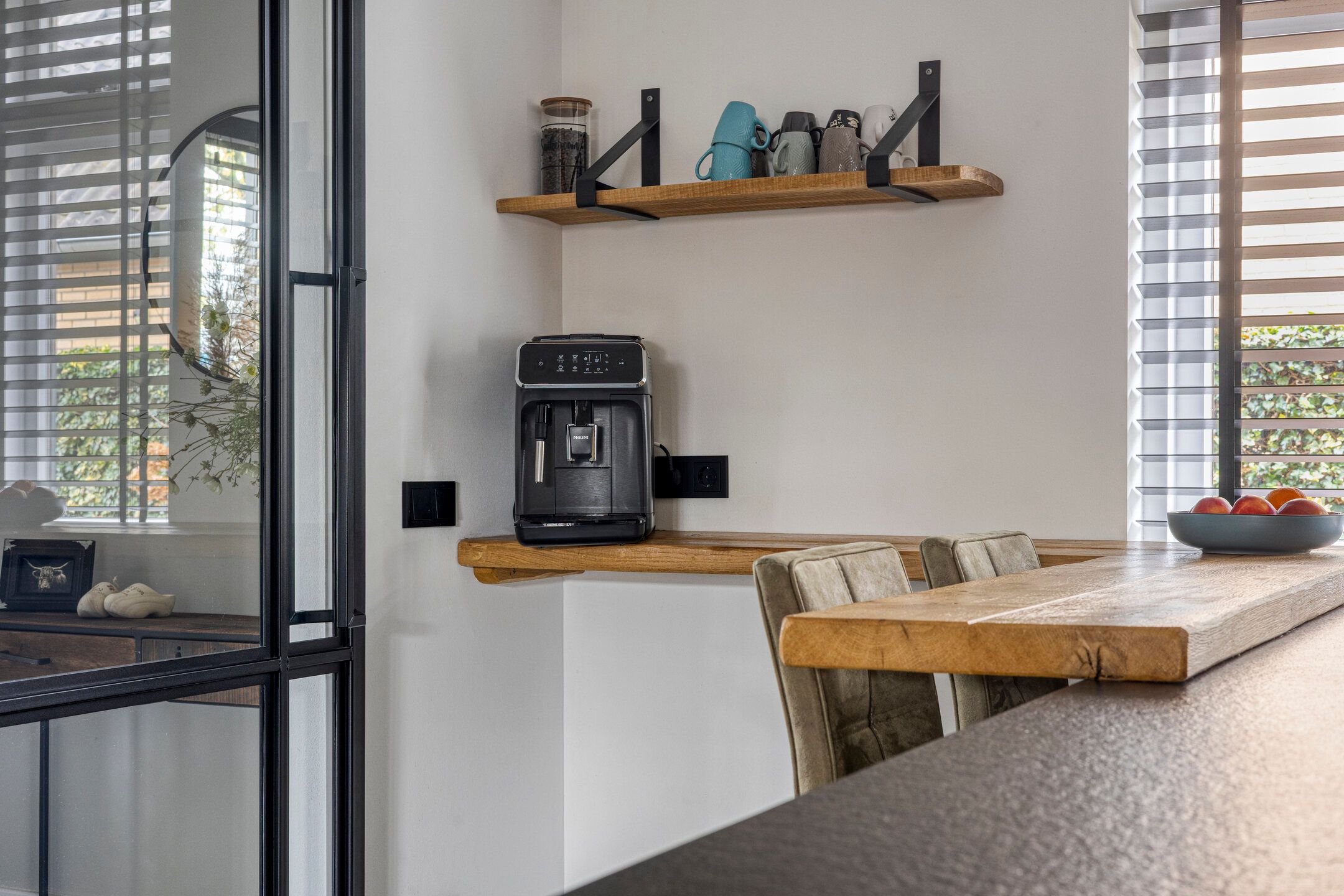 Foto 15 van Bernhardstraat 12