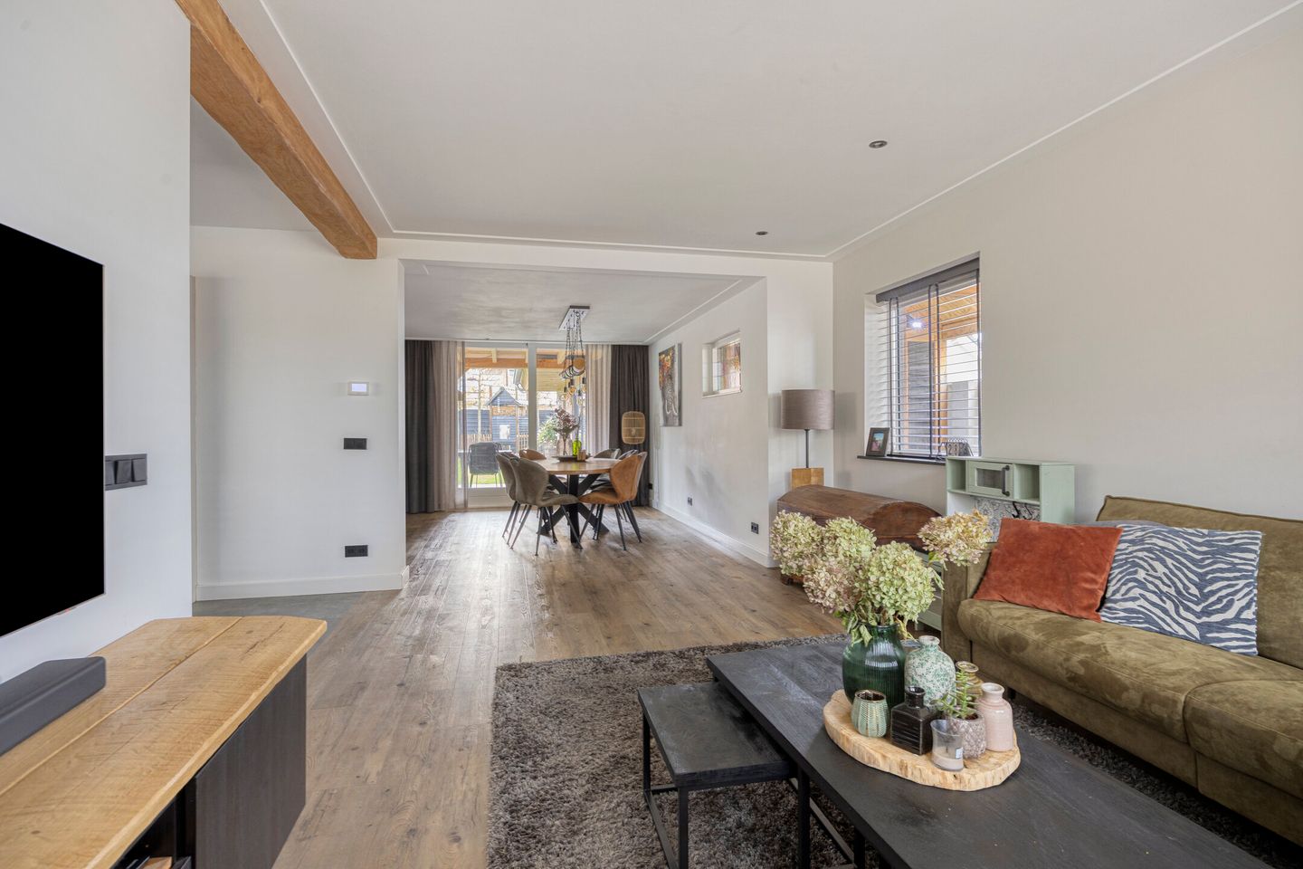 Foto 19 van Bernhardstraat 12