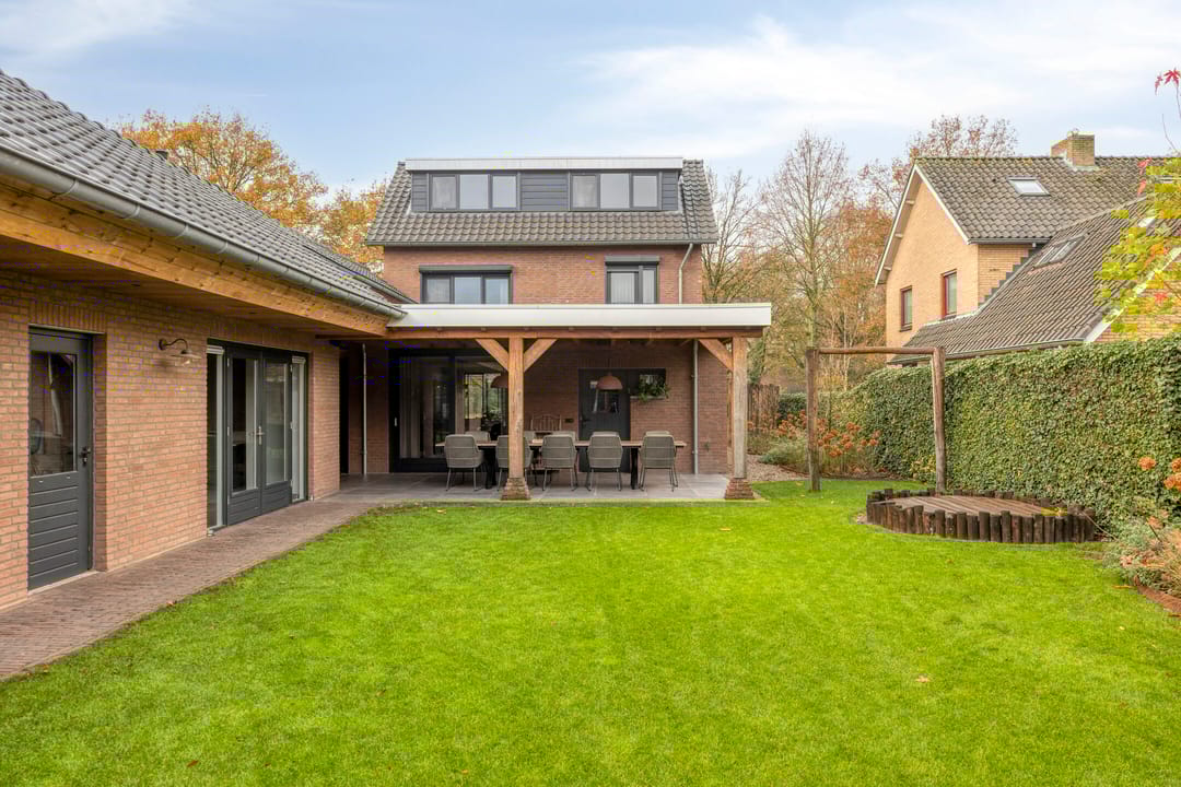 Foto 31 van Bernhardstraat 12