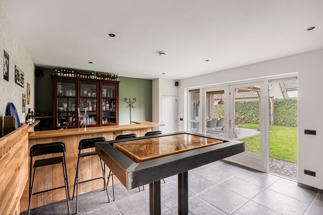 Foto 32 van Bernhardstraat 12