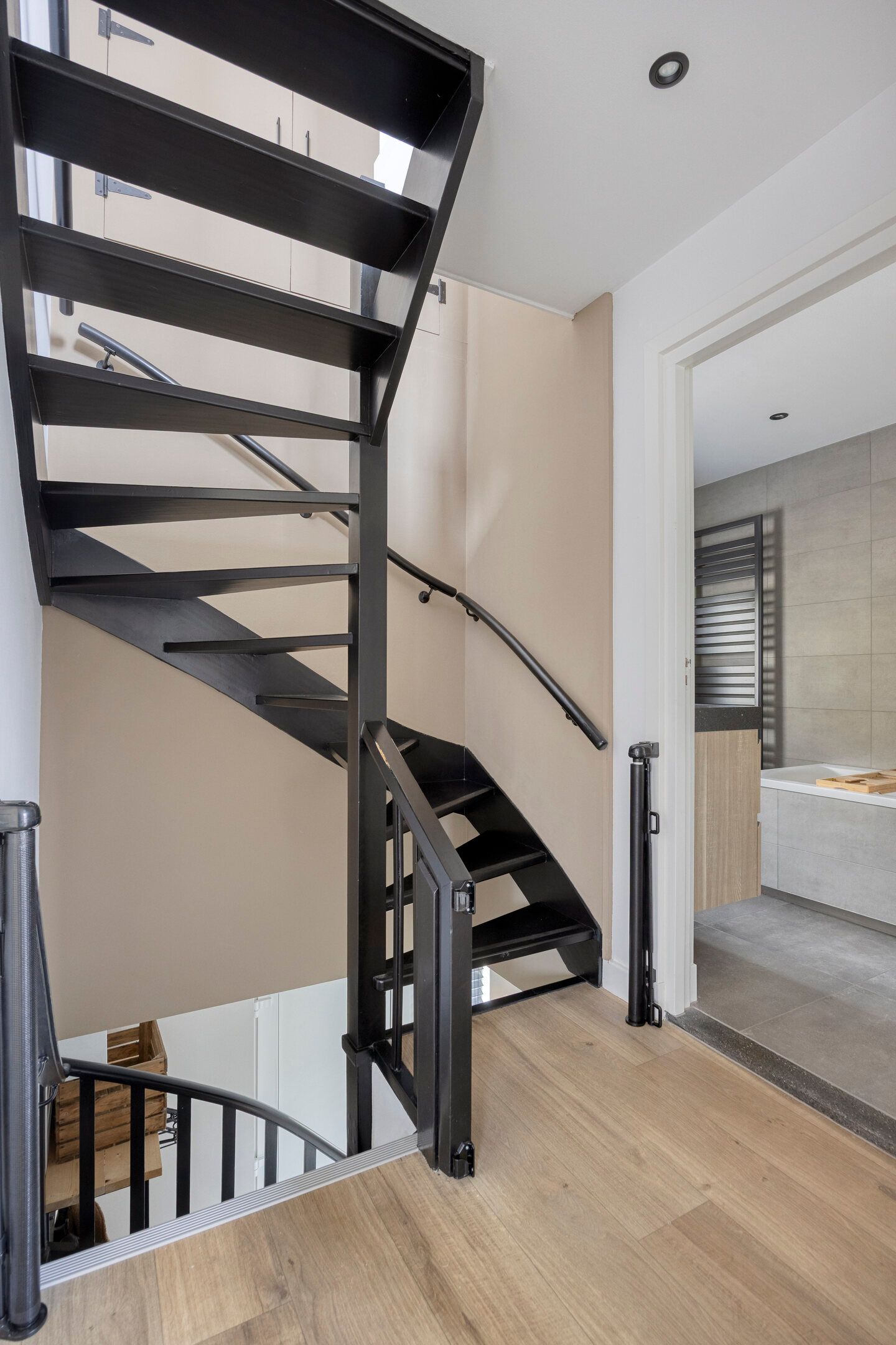 Foto 35 van Bernhardstraat 12