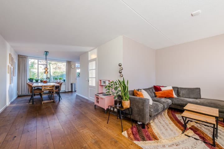 Photo 7 of Roerstraat 48