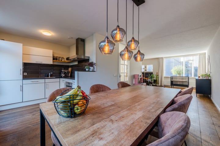 Photo 9 of Roerstraat 48