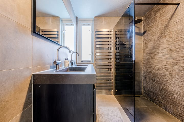 Photo 19 of Roerstraat 48